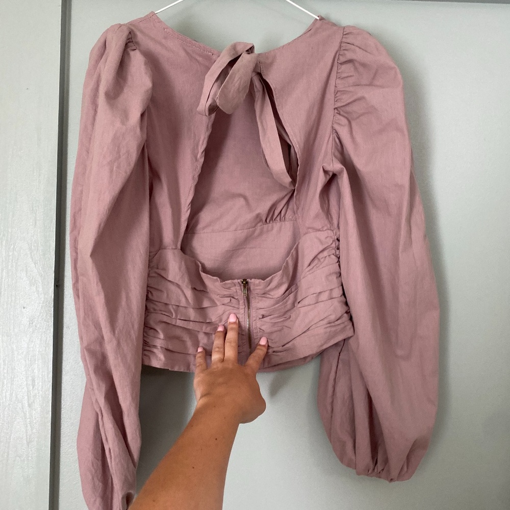 Boutique puff sleeve top
